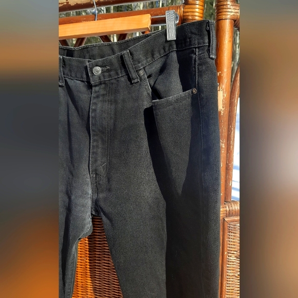 Levi Black Men's Jeans - Picture 2 of 8